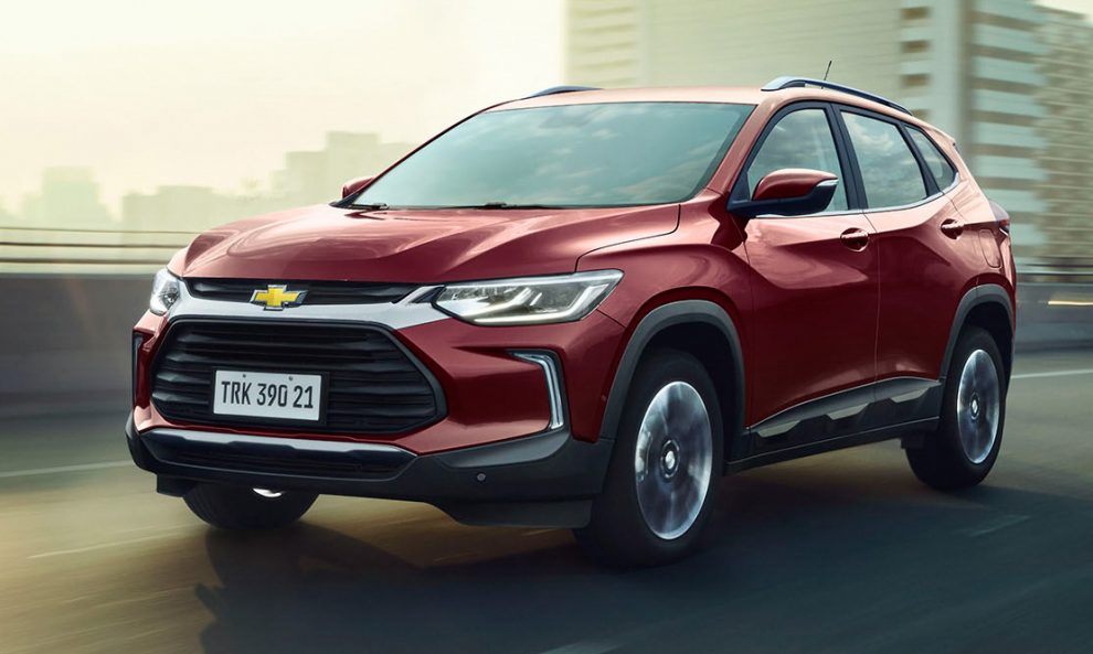 O Chevrolet Tracker é uma escolha popular entre os SUVs compactos no Brasil pelo desempenho, consumo, conforto, economia de combustível, espaço interno e popularidade. 