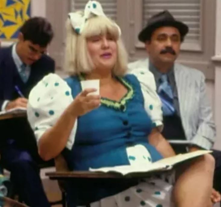 O personagem que a consagrou definitivamente foi a Cacilda, aluna da Escolinha do Professor Raimundo, com o bordão: Beijinho, Beijinho, Pau, Pau. 