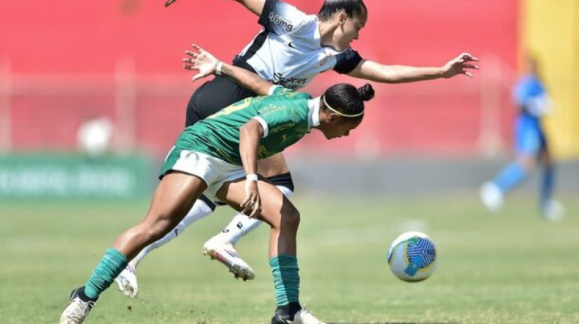 Palestrinas marcam no primeiro tempo, Mas Brabas buscam o resultado na reta final do segundo tempo e vencem por 3 a 1