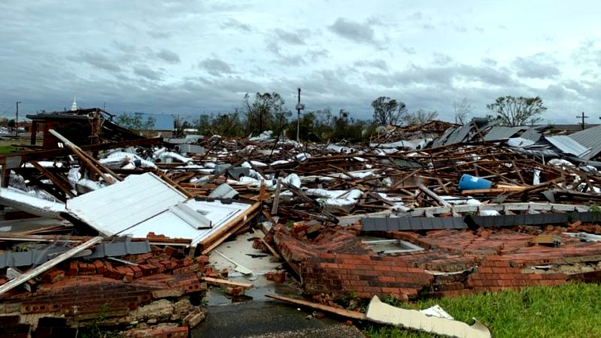 O fenômeno climático, que depois de atingir o Texas deslocou-se para o nordeste em direção ao território americano Ele fez, pelo menos, 18 vítimas fatais.