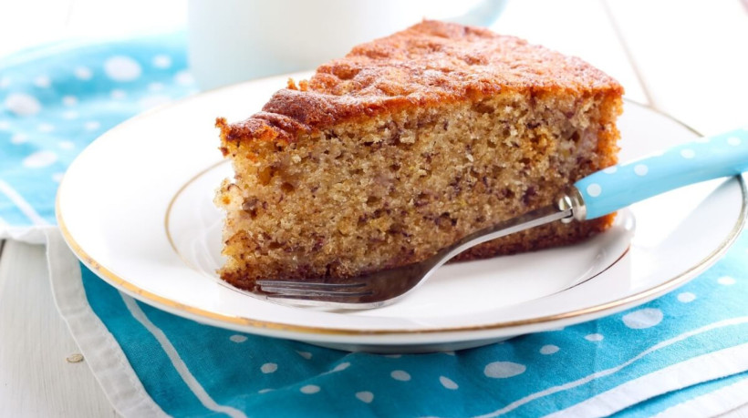 Bolo de banana (Imagem: MShev
| Shutterstock)