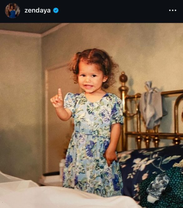 No Instagram, a atriz agradeceu aos fãs pelas mensagens de feliz aniversário e publicou uma foto dela quando era criança para comemorar. Significa muito para mim, escreveu.