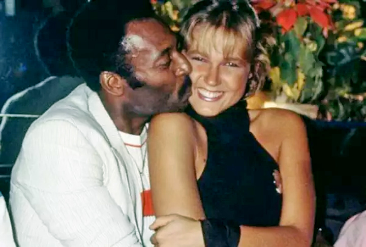 A vida pessoal de Xuxa também sempre foi acompanhada de perto pelo público e pela mídia. Entre 1981 e 1986, ela namorou o ex-jogador de futebol Pelé. Eles chegaram a estampar revistas e aparecer em comerciais de TV juntos.