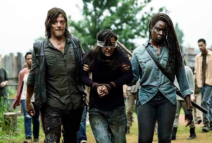 O personagem não estava originalmente na série de quadrinhos homônima, mas foi criado especificamente para Reedus após sua audição para o personagem de Merle Dixon - irmão de Daryl, que de fato existe na HQ.
