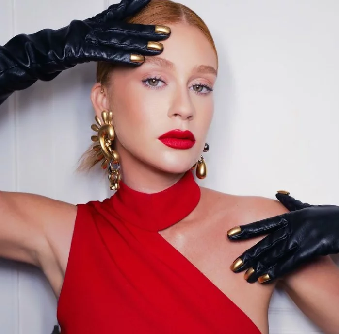 Marina Ruy Barbosa - Atriz - Filha do fotógrafo Paulo Ruy Barbosa e da artista plástica Gioconda de Souza. É bisneta do diplomata Armando Braga Ruy Barbosa e tetraneta do escritor, jurista, diplomata e político baiano Ruy Barbosa, um dos maiores nomes da história do Brasil. 