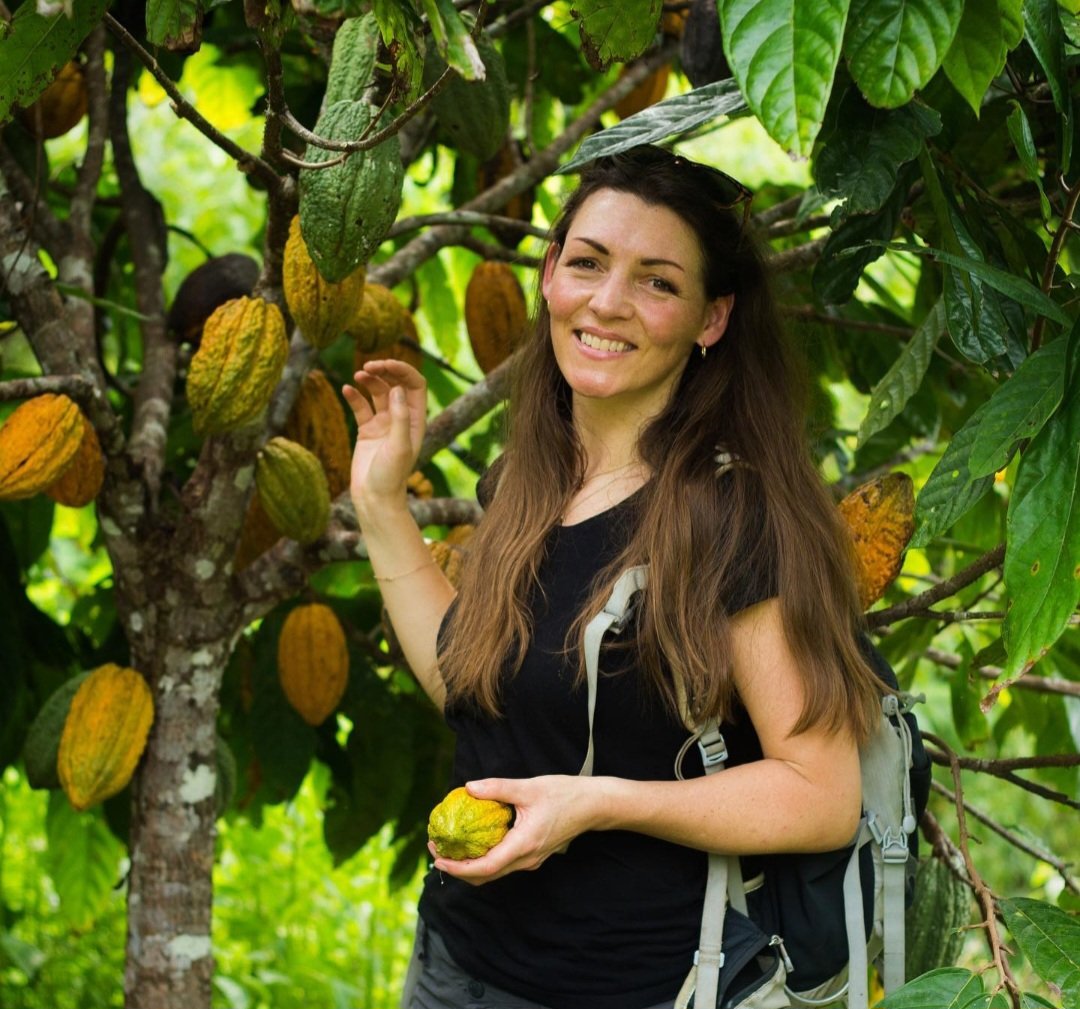 Inclusive é ela que costuma viajar ao Peru três vezes por ano para comprar o cacau diretamente dos agricultores.