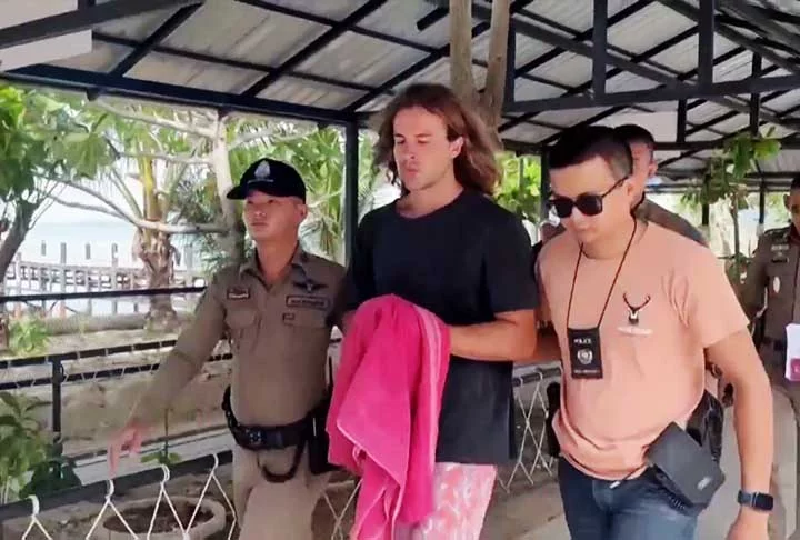 A Justiça da Tailândia condenou à prisão perpétua o chef de cozinha Daniel Sancho, de 30 anos, pelo assassinato e esquartejamento do médico colombiano Edwin Arrieta. 
