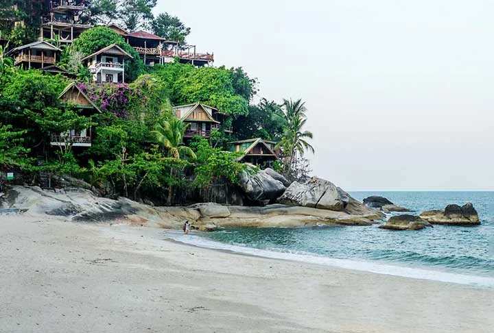 O crime, que chocou a Tailândia pelos requintes de crueldade, ocorreu no dia 23 de agosto de 2023, na ilha turística de Koh Pha Ngan, no sudeste do país asiático. O local é famoso pelas belas paisagens e as festas que costuma abrigar.
