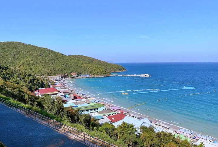 Com belas praias, construções religiosas suntuosas e cultura rica, a Tailândia tem se tornado cada vez mais um destino turístico procurado por viajantes do mundo todo.
