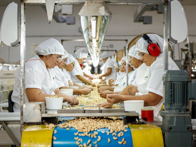 A atividade industrial do Estado registrou no ano uma queda de 0,9% no desempenho