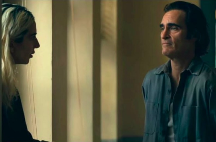 Um texto da New York Magazine diz: é perversamente dedicado a eliminar o máximo de prazer possível de seus momentos de música e dança.