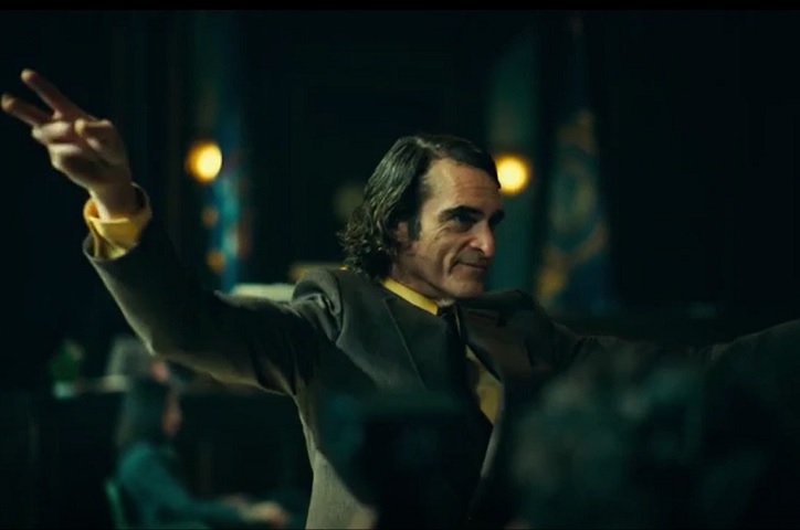 Por outro lado, o IndieWire detonou: “Uma sequência entediante, que faz tudo ao seu alcance para não te divertir”.