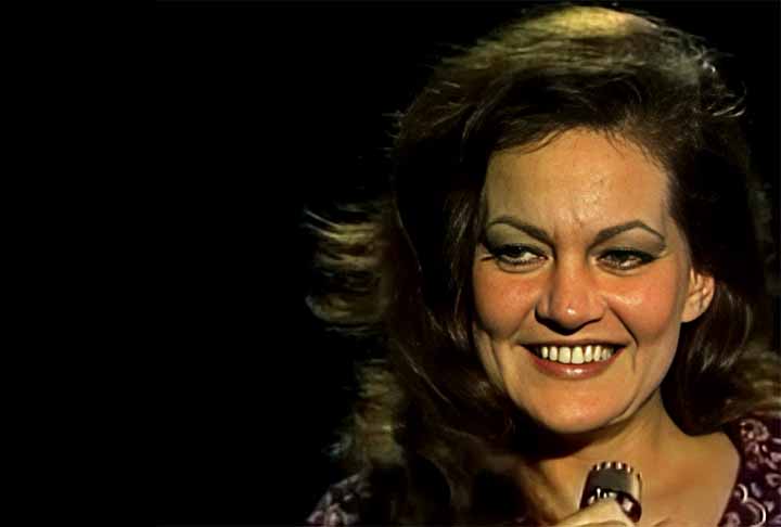 Em 2009, o diretor Jayme Monjardim, filho da cantora, homenageou a mãe com a minissérie Maysa: Quando Fala o Coração, apresentando a artista para as novas gerações.