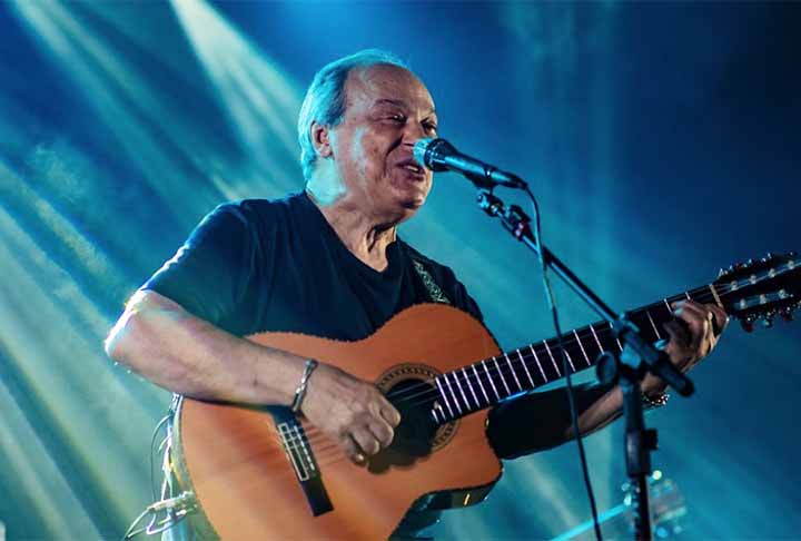 Um dos principais parceiros de Vinícius de Moraes e Chico Buarque, Toquinho trabalhou em inúmeras trilhas musicais para o teatro e, posteriormente, acabou se estabelecendo como um compositor voltado para o universo infantil.