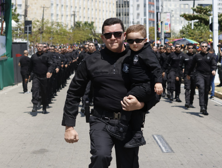 FORTALEZA, CEARÁ, BRASIL - 07.09.2024: Desfile cívico-militar em comemoração aos 202 anos da Independência do Brasil. (foto: Aurélio Alves/O POVO)