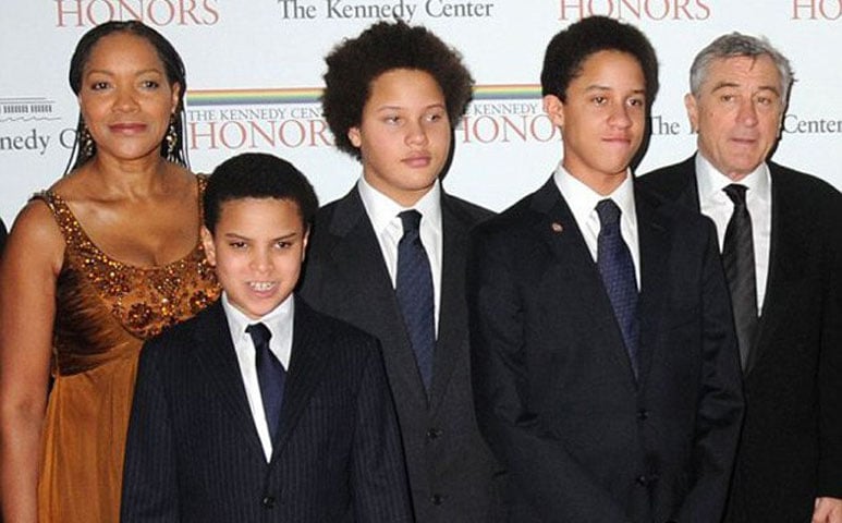 Robert de Niro - O ator americano tem 7 filhos (incluindo uma bebê nascida em maio de 2023).  Três filhos são de mulheres negras. Por isso,  ele tem apoiado a luta antirracista mencionando os próprios filhos, expostos à discriminação. 