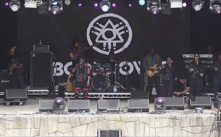 Toots & The Maytals - Um dos mais conhecidos grupos de reggae, formado na Jamaica nos anos 1960. O vocalista Toots Hibbert foi considerado um dos 100 maiores cantores de reggae da história pela revista Rolling Stone. Morreu em 2020, aos 77 anos. 