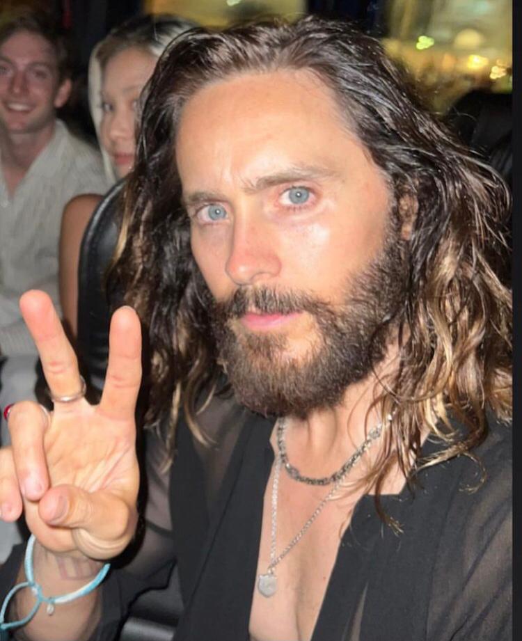 Jared Leto (“Clube de Compras Dallas”, “Esquadrão Suicida”) - Americano, nascido na Luisiana, em  26/12/1971