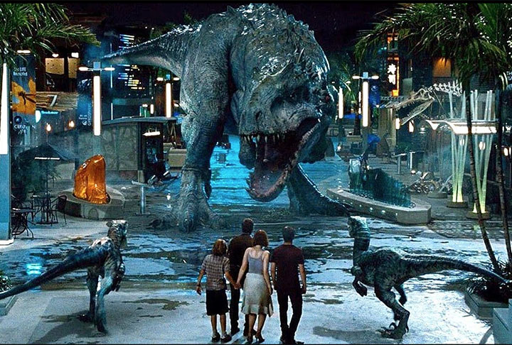 Jurassic World: Reino ameaçado foi anunciado em junho de 2017 e lançado em 22 de junho de 2018. Dirigido por J. A. Bayona, com roteiro de Colin Trevorrow e Derek Connolly, foi baseado nos personagens de Jurassic Park, de Michael Crichton.