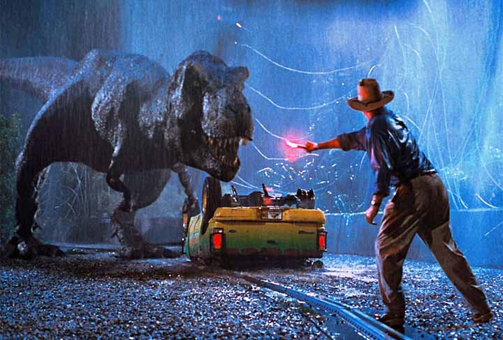 Jurassic Park, o primeiro filme da franquia, foi relançado em 3D nos cinemas em 5 de abril de 2013, e arrecadou nos cinemas norte-americanos mais de 45 milhões de dólares e na China, mais de 50 milhões de dólares.