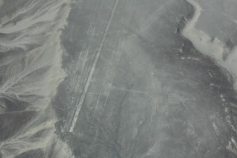 As linhas de Nazca são consideradas Patrimônio Mundial pela UNESCO, e têm sido alvo de controvérsia por conta do turismo excessivo e da degradação ambiental. O governo peruano tem trabalhado para proteger as linhas e incentivar o turismo sustentável na região.