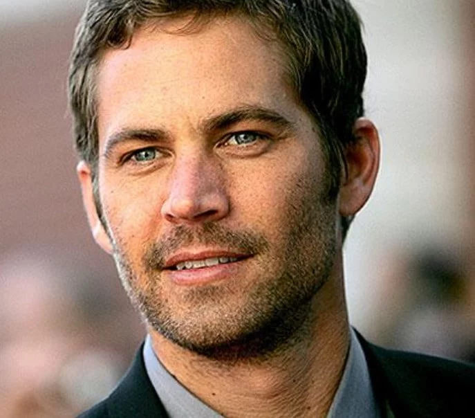 O ator morreu aos 40 anos, ironicamente, em um acidente de carro em Santa Clarita, no sul da Califórnia, Estados Unidos. Ele ocupava o banco do carona em um Porsche guiado pelo amigo Roger Rodas, de 38 anos, que também morreu.