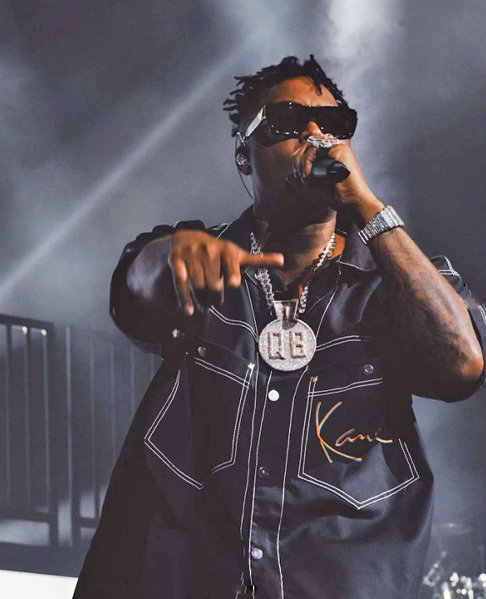 3º) Nas - Nascido em 14/9/1973, no Brooklyn, em Nova York (EUA). Começou a carreira em 1991. Seu álbum de estreia, Illmatic, é considerado por muitos o melhor da história do Hip Hop, com foco na poesia de rua. 