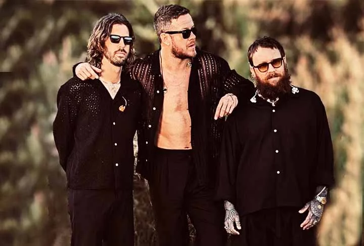 Antes de alcançar o estrelato, Reynolds e seus colegas passaram por diversos projetos e bandas até fundarem o Imagine Dragons em 2008.