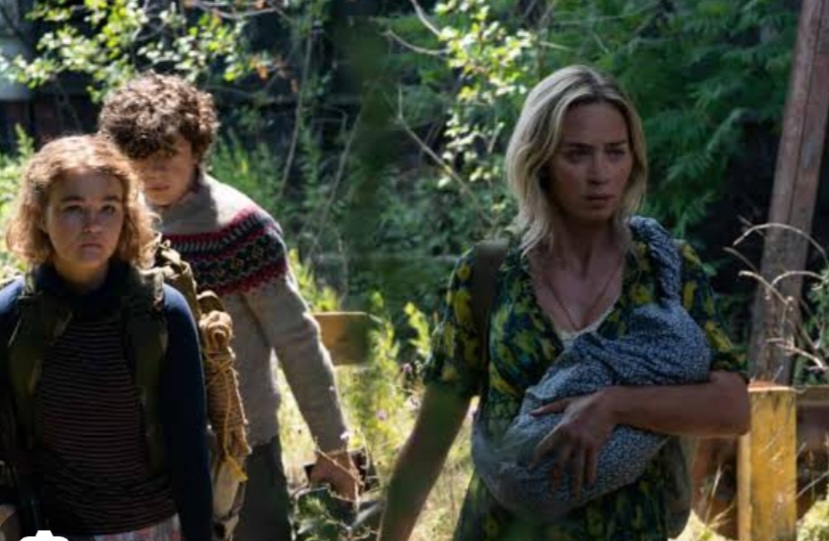 A sequência leva a história para fora da casa da família, explorando o mundo exterior e as novas ameaças que a humanidade enfrenta. 