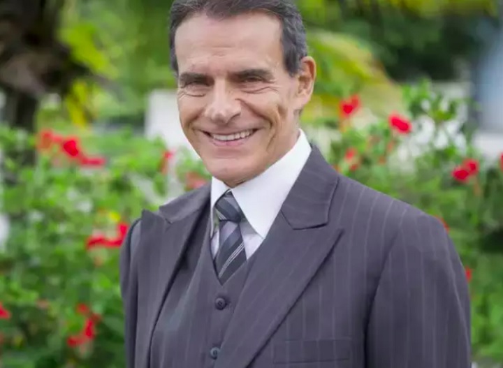 Em 2013, o ator precisou realizar um tratamento para tratar um diagnóstico de câncer na próstata. Em 2020, ele teve que fazer uma cirurgia para conter a doença. 