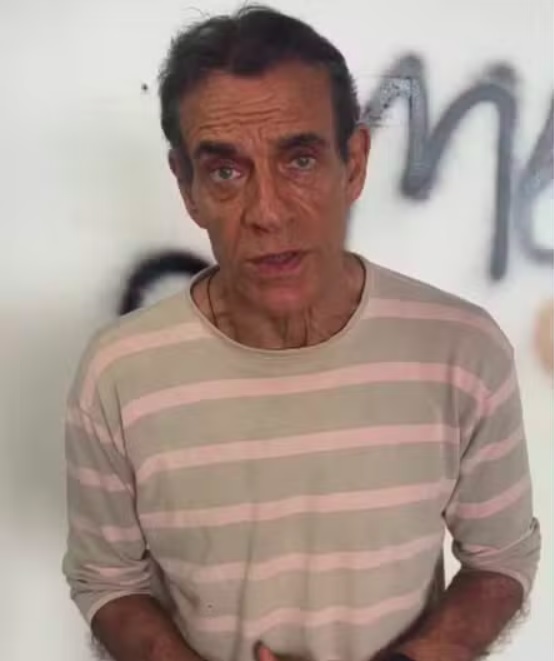 Nas redes sociais, ele pede para que seus seguidores peçam ajuda marcando perfis de políticos como Pablo Marçal, Bia Kicis, Nikolas Ferreira e Jair Bolsonaro.