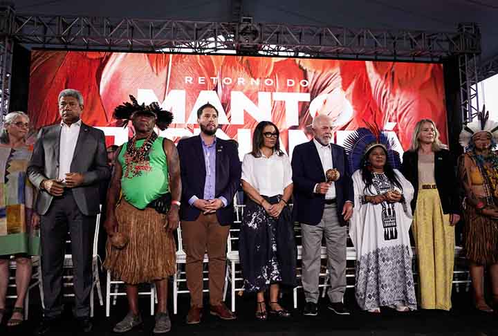 Contudo, o artefato foi levado do povo Tupinambá durante o período colonial português em uma expedição ao Brasil. Algo recorrente na relação entre metrópoles e colônias.