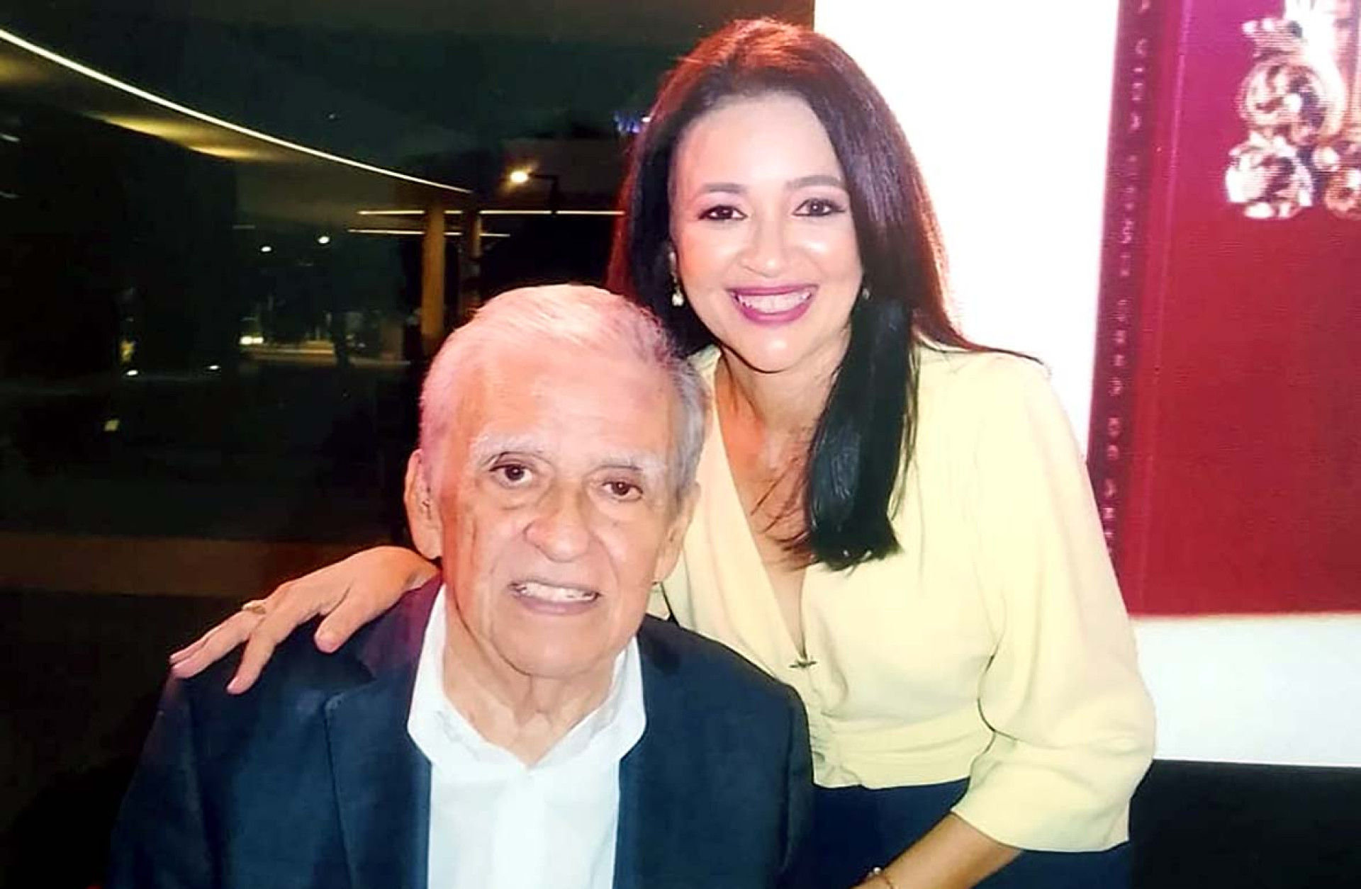 EDITOR e coletora do Sociedade Cearense, Érica Maciel (Foto: acervo pessoal)