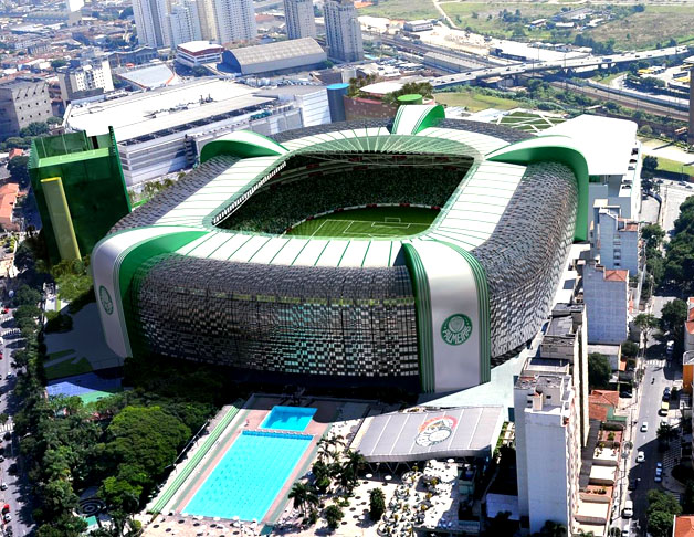 Allianz Parque - O estádio que é a casa do Palmeiras foi inaugurado em 2014, tem gramado padrão FIFA e, além do futebol, também é usado para espetáculos e eventos corporativos. Uma arena multiuso para 41.256 espectadores, erguida no local do antigo estádio Parque Antarctica. 