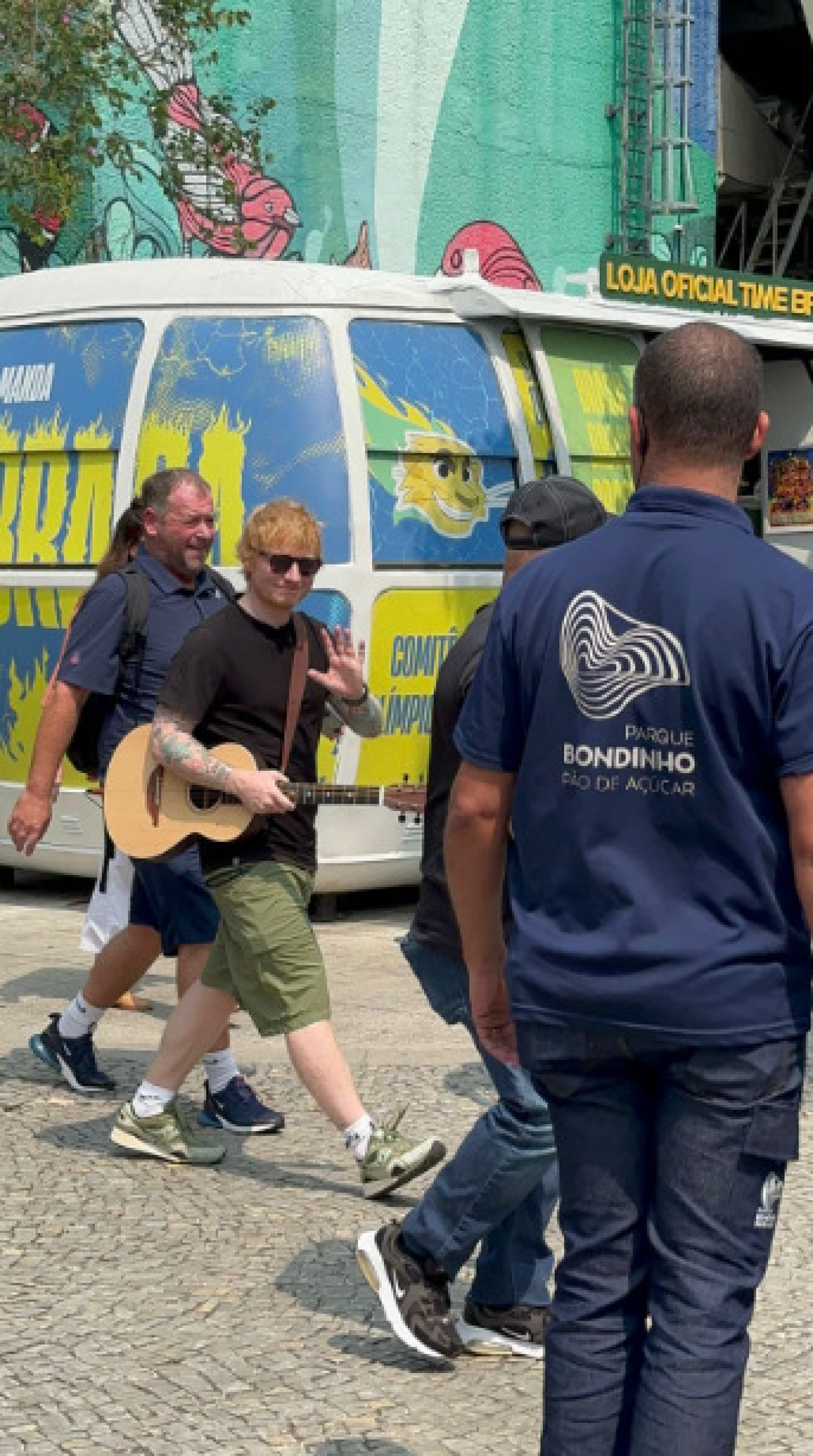 Ed Sheeran gravou conteúdos especiais no Parque Bondinho Pão de Açúcar, ponto turístico do Rio de Janeiro