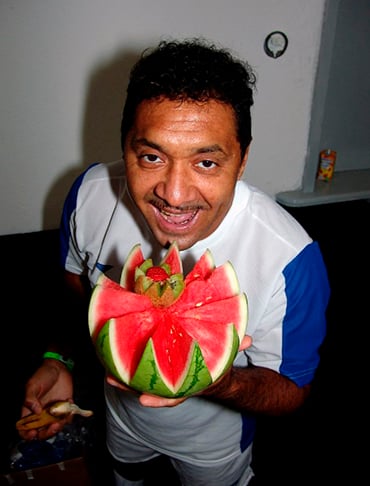 Tiririca, que fez sucesso com Florentina em 1996, teve a canção comparada a Catarina, do Trio Mineiro (1962). Especialistas descartaram plágio, mas a curiosidade alçou Catarina às paradas de sucesso no interior de Minas. 