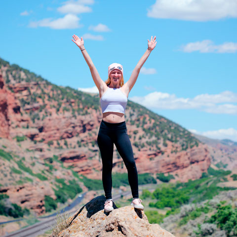 Fortalecimento da autoestima - A qualidade de vida melhorada por conta da saúde e disposição ajuda no aspecto psicológico. 