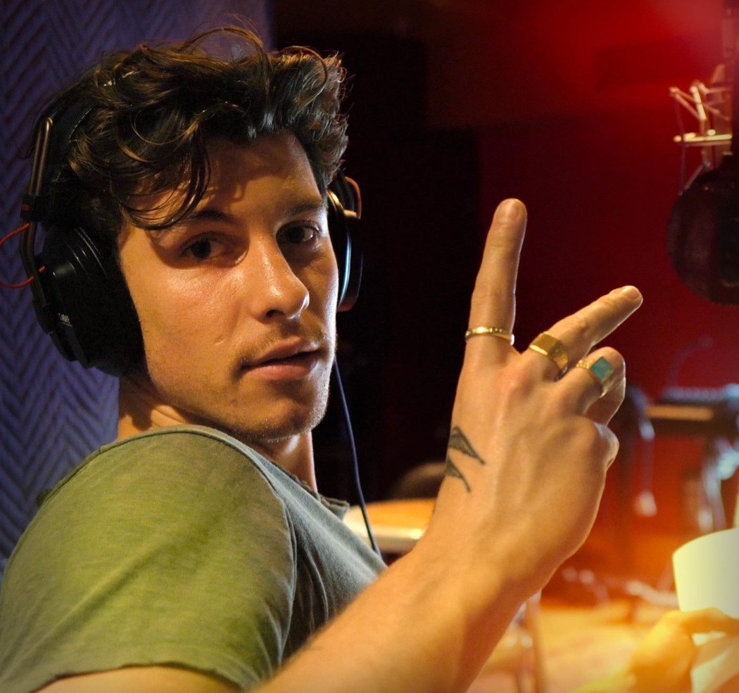 Atualmente, ele tem cerca de 46 milhões de ouvintes mensais no Spotify e 72 milhões de seguidores no Instagram, mostrando seu impacto nas redes sociais e na música.