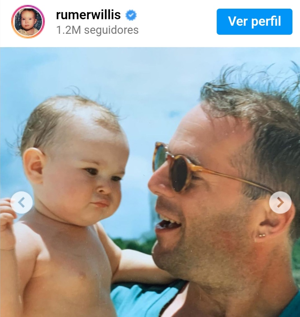 As filhas de Willis se manifestam eventualmente sobre ele, principalmente em datas especiais ou quando são convidadas para entrevistas. O aniversário de 69 anos do ator, em 19/3/2024, foi marcado por declarações das filhas Rummer e Scout La Rue, que ele tem com a atriz Demi Moore.