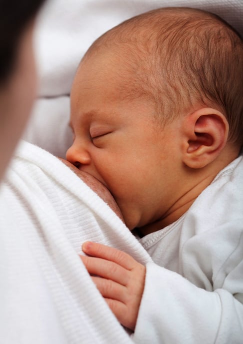 4) Heitor; nome grego que significa protetor. Nome clássico, costuma ser associado ao herói da Guerra de Troia. 