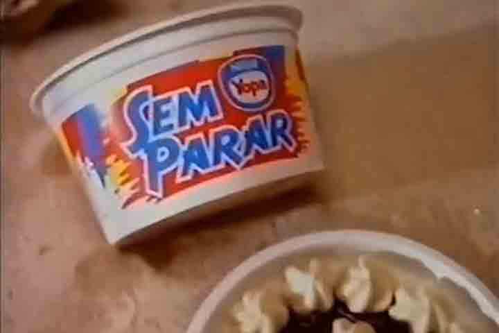 Nesse período, a empresa lançou picolés famosos, como o Comis, com a imagem do Mickey, e o famoso sorvete Sem Parar. 