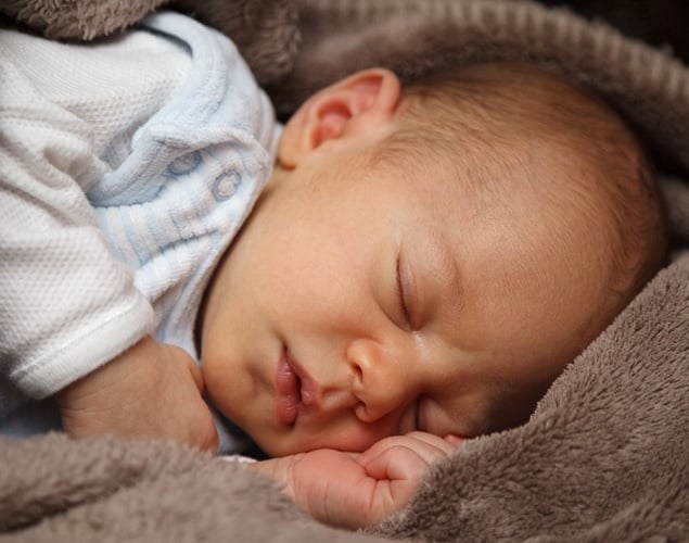 9) Noah; nome hebraico que significa descanso. Outro que chega como um frescor por não ter uma tradição no Brasil. 