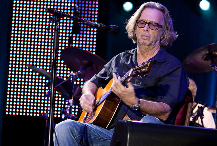 A faixa-título, Layla, tornou-se uma de suas canções mais icônicas, famosa tanto pela sua intensidade emocional quanto pelo solo de guitarra que ficou gravado na memória do rock. 