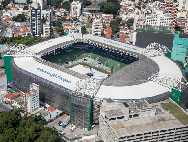 Em São Paulo, ele encerrará a turnê com duas performances: uma no sábado (28/09), no Vibra São Paulo, e outra no domingo (29), no Allianz Parque (foto).