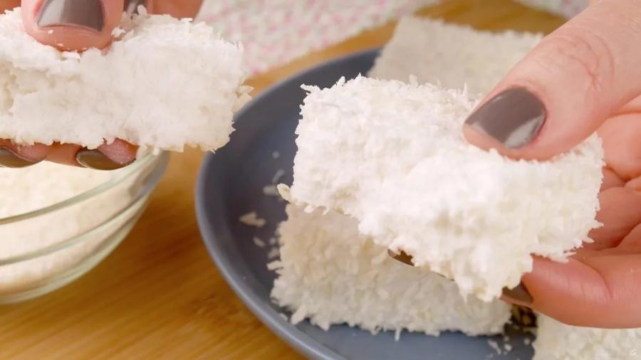 5. Maria-mole (nota 3,5): O nome da sobremesa reflete em seu aspecto macio e popular nas festas juninas. Com uma receita simples, leva açúcar, gelatina, coco e clara de ovo e também vende de forma pronta no mercado.