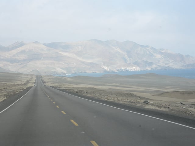 Muitas pessoas, quando viajam, curtem alugar carro e pegar uma estrada. Algumas são bem longas e inspiram aventureiros. Veja as rodovias mais longas do mundo e saiba onde elas começam e onde terminam.