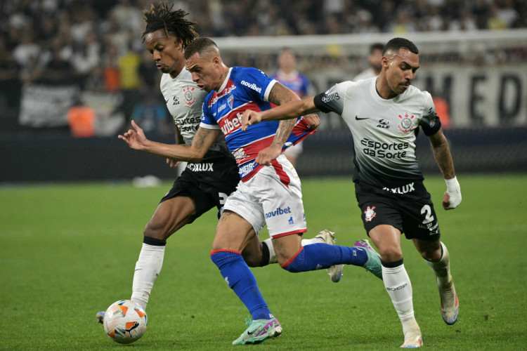 Breno Lopes, atacante do Fortaleza, durante jogo contra o Corinthians pela Copa Sul-Americana