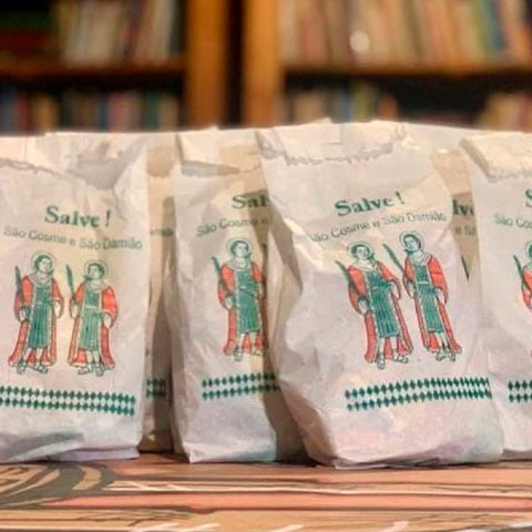 Veja os doces que são mais populares nos saquinhos e que a garotada adora. 