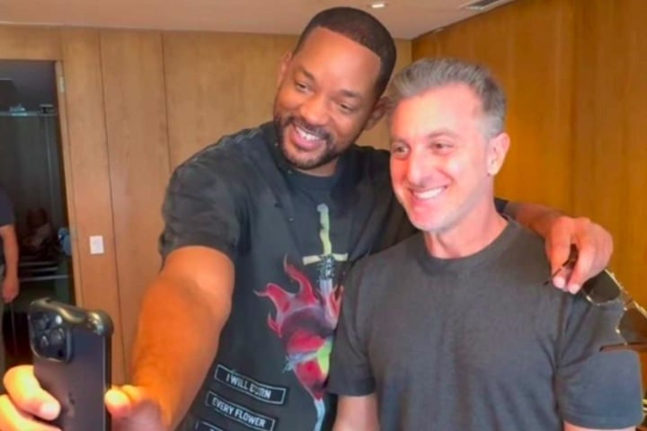 Questionado sobre qual a primeira coisa que associa ao Brasil, Smith citou a bebida e fez elogios ao país: “Gosto da vibe, da energia e da diversidade do povo brasileiro”. 

