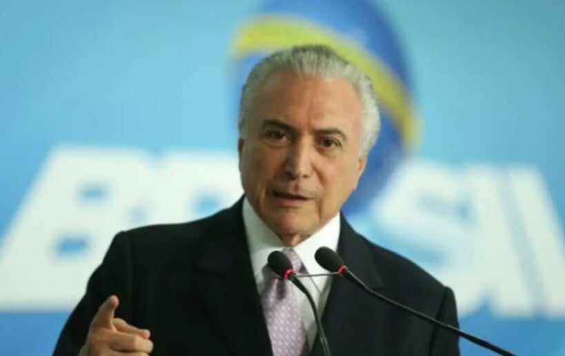 Michel Temer - O ex-presidente da República (2016 - 2018) é filho de imigrantes libaneses. Ele nasceu na cidade de Tietê, no interior de São Paulo, em 1940. 

